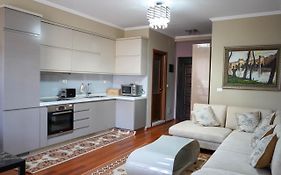 Lovely Apartment In The Heart Of Tirana